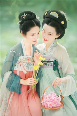 出門忘穿胸罩乳頭凸起怎么辦