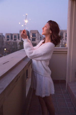 三個男人添一個女人下身