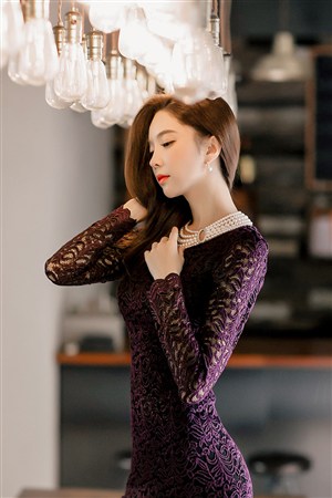 客廳玩朋友嬌妻HD完整版視頻