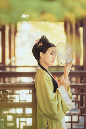 暮光之城4破曉上完整免費版在線觀看