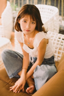 被老師摸著JJ勃起有14厘米