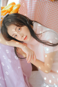 《豐滿的女鄰居》在線觀看