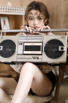 驅魔道長被僵尸咬的女演員