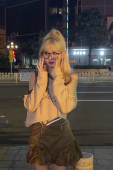 《新西廂記》楊思敏