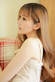 女生溜溜身子的視頻大全高清