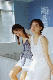 放蕩老師張開雙腿任我玩