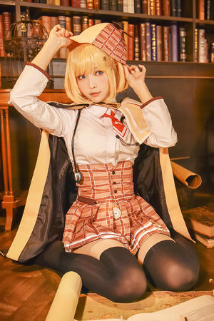 嗯啊 流水噗呲h啪啪皇上雙性