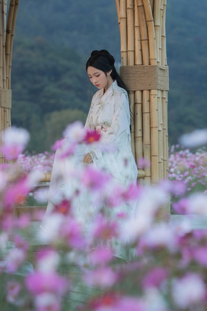 45歲老阿姨噴了三次尿素乳膏