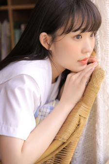 坐在學長硬硬的上面寫作業