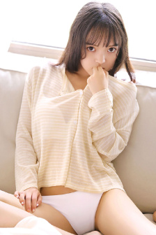 家里沒人媽媽裝睡給了我