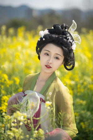 校園契約3d漫畫靜敏免費