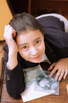 王爺在書房含乳尖H