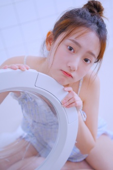 少女配狗播放視頻