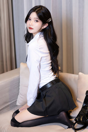 我穿開襠褲的老公突然跟我打招呼