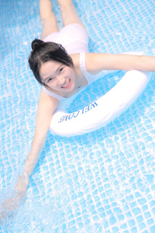 兩個女兒和爸爸的搞笑視頻