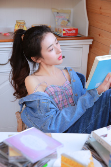 粉嫩高中的第一次不戴套