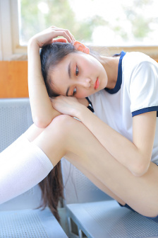 善良的媽媽貪圖父親的女人