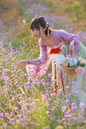 成色18K1.8811.7V18K1.8811.7V