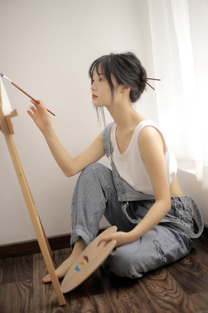 撕開胸罩一邊親一摸就硬了正常嗎