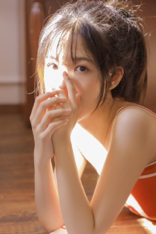 他瘋狂地嗦我奶頭好舒服