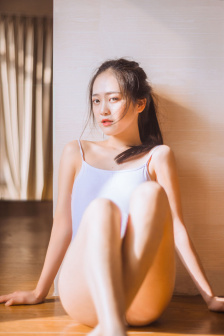 《潮濕小內褲》在線觀看