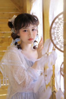 重生之農門肥妻短劇侯呈玥