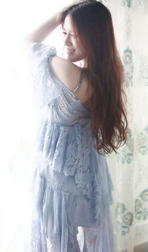 飛天小女小警圖片