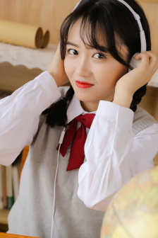 《少婦精油按摩》無碼