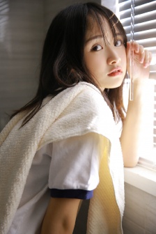 被老外一個接一個上