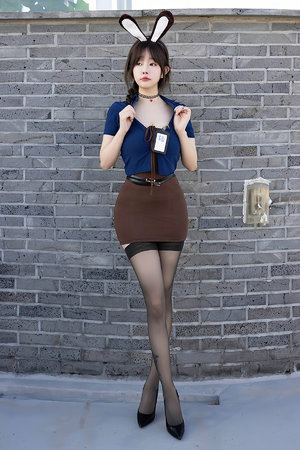 俄羅斯女人下面又緊又爽