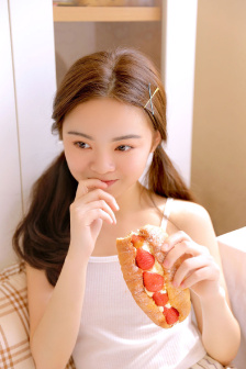 老和尚猛挺進她瑩瑩的體導演是誰