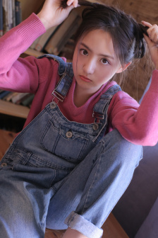 辦公室絲襪激情無碼播放