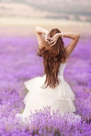 善良的妻子結局