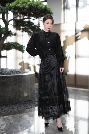 大社長強行跟秘書hd