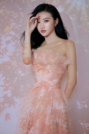 老公把舌頭放進我B里