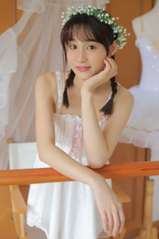 答錯一道題在菊花里放一支筆