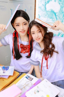 巨莖挺進李淑芬的體內視頻