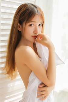 性饑渴的老婦教我玩她