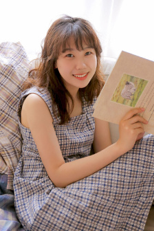 《臺球室的特殊待遇》中文