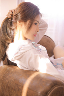 兩峰夾小溪地濕又無泥的用法