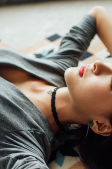 美女裸身照(無內衣)動態圖