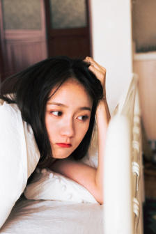 辦公室里呻吟的秘書bd