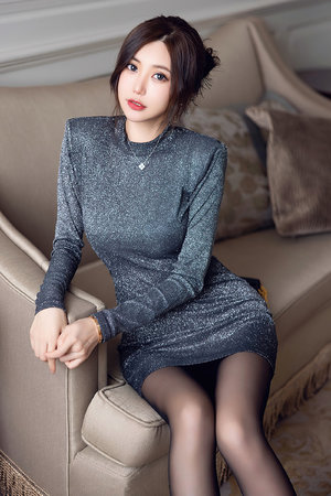 美女被啪到深處抽搐gif動態圖