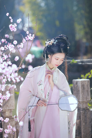 天天射女人視頻