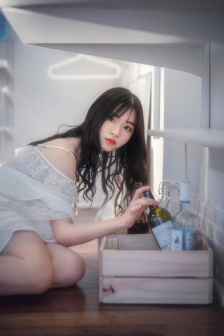 漂亮的保姆高清中字電影