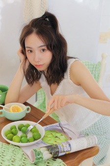 老師啊～嗯去廚房里做H漫畫