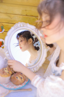 又大又長又租又大的房子叫什么歌