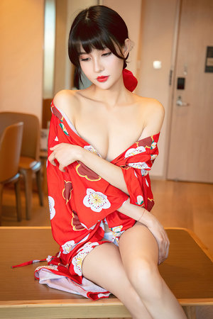 寶寶腿開大點一會就不疼了漫畫