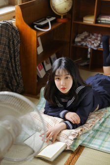 女帝夾玉器上早朝筆趣閣