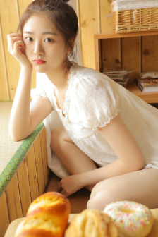 朱廣權和李佳琦直播